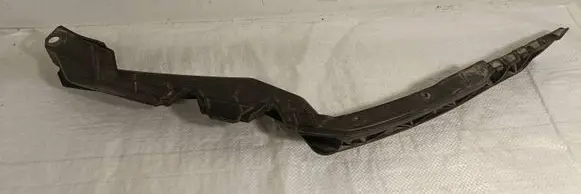 Skoda Octavia Mk2 (1Z) Front bumper mounting bracket 1Z0807183a