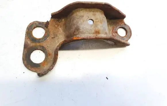 Honda CR-V Sway bar bush bracket, front 