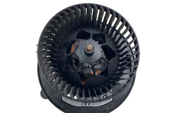 Volkswagen Golf VII Heater fan/blower 5Q1819021A