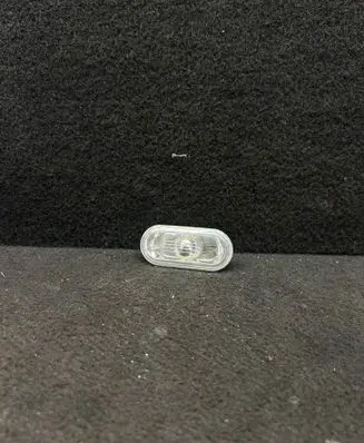 Volkswagen Touran I Front fender indicator light 1j0949117