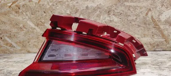 KIA Stinger Rear/tail lights 92402J5