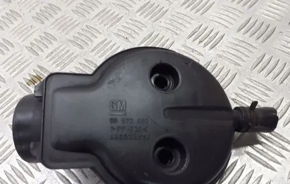 Opel Corsa C Breather hose/pipe 90572687