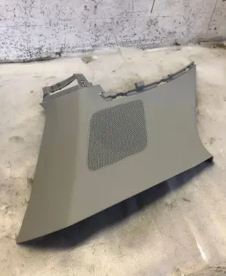 Audi Q3 F3 (D)pillar trim (top) 83a867245l