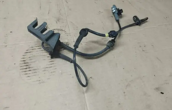 Peugeot 308 ABS brake wheel speed sensor 9674852280