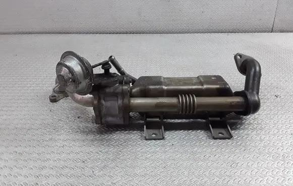 Toyota Avensis T250 EGR valve cooler 256800R02000