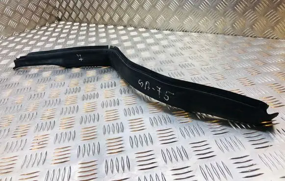 Mercedes-Benz C W204 Engine compartment rubber A2046280898