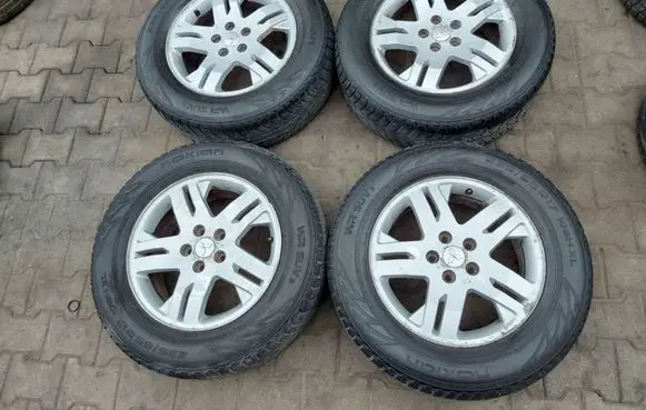 Mitsubishi Endeavor R17 alloy rim 