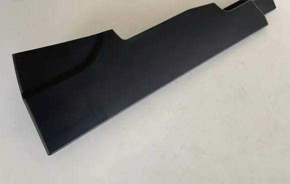 Audi Q7 4M Rear seat rail trim cover 4M0883685B