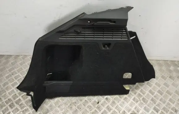 Trunk/boot lower side trim panel