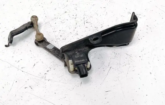 Toyota Prius+ (ZVW40) Headlight/headlamp level sensor B0340451
