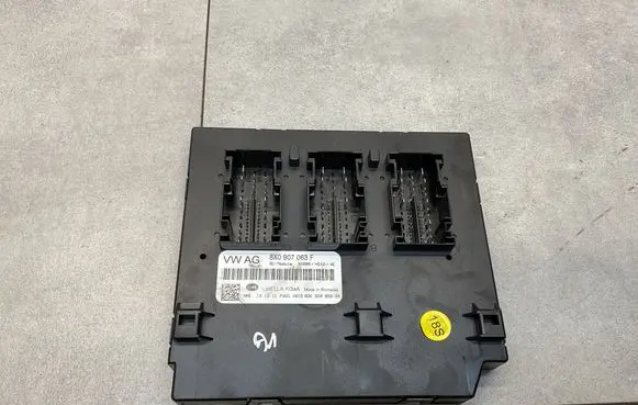 Audi A1 Comfort/convenience module 8X0907063F