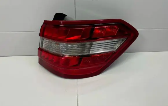 Mercedes-Benz E W212 Rear/tail lights 2128203864