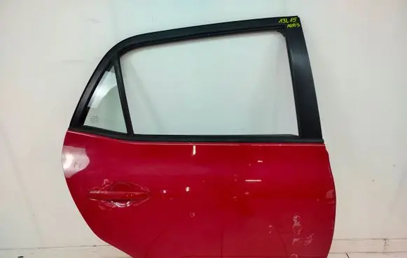 Toyota Auris 150 Rear door 