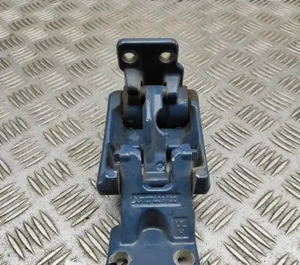Mercedes-Benz Sprinter W907 W910 Rear door lower hinge A9107409100