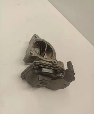 BMW 5 F10 F11 Throttle valve 10378517 7810752