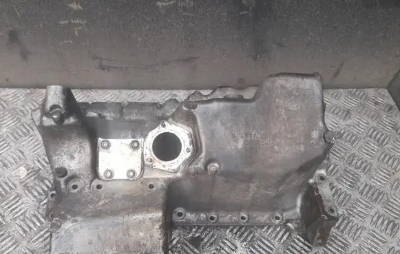 BMW X3 F25 Oil sump 7601942