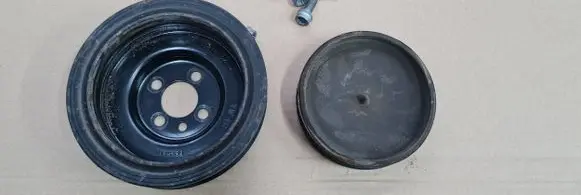Audi Q5 SQ5 Crankshaft pulley 038105243M
