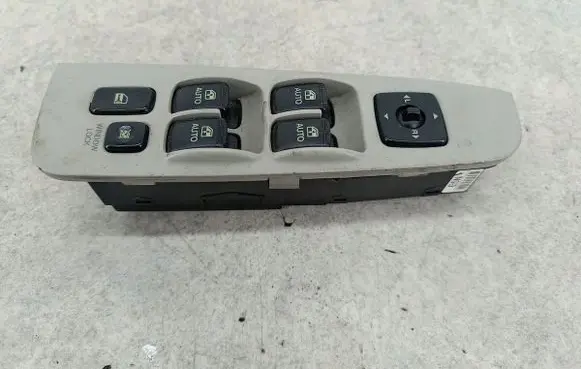 KIA Opirus Quarter vent window switch 612W20650