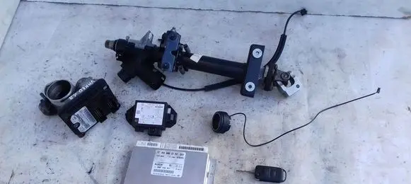 Mercedes-Benz Vaneo W414 Engine ECU kit and lock set A1661412925