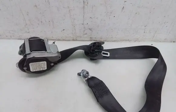 Seat Altea XL Front seatbelt