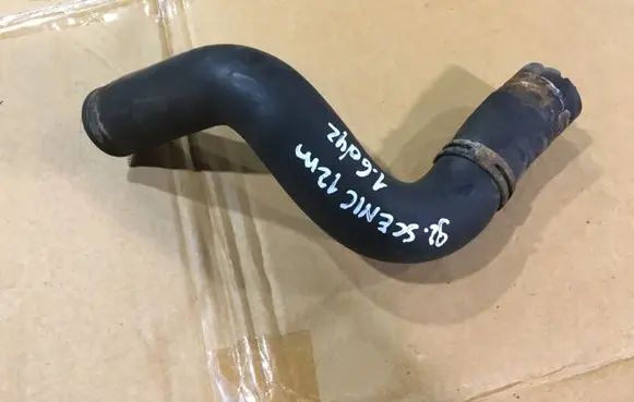 Renault Scenic III - Grand scenic III Engine coolant pipe/hose