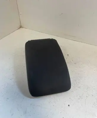 Volkswagen Golf V Armrest 