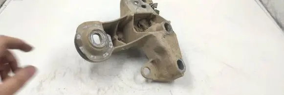 Audi A6 S6 C5 4B Engine mounting bracket