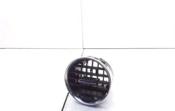 Peugeot 3008 I Dashboard air vent grill cover trim Y05201