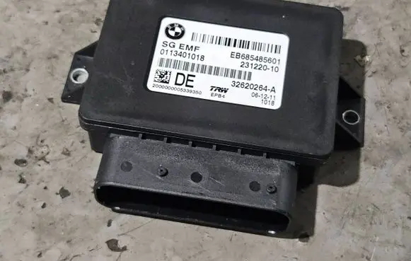 BMW 5 F10 F11 Rear brake EMF control unit/module 6854856 23122010 32620264A