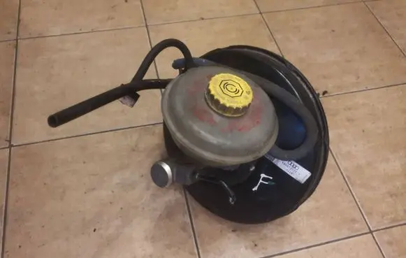 Audi A6 S6 C4 4A Brake booster 4A0612105P H42E