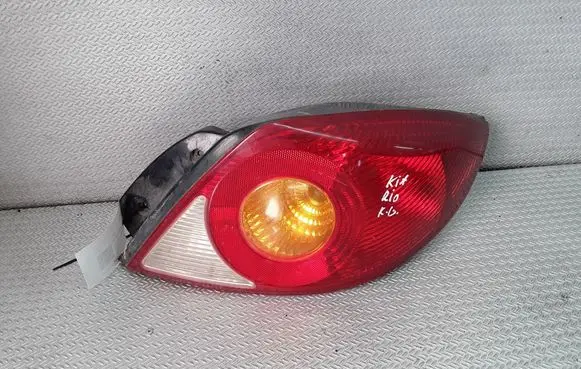 KIA Rio Rear/tail lights