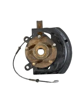 Nissan X-Trail T31 Front wheel hub spindle knuckle
