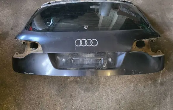 Audi Q7 4L Tailgate/trunk/boot lid