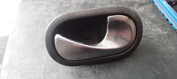 Renault Megane II Front door interior handle 8200028486
