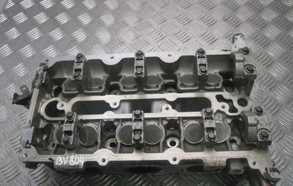 Engine head