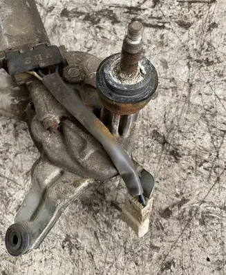 Hyundai Getz Rear window wiper mechanism 