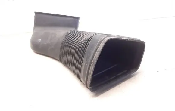 Audi A6 S6 C5 4B Air intake hose/pipe 8D0129617E
