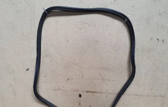 Mercedes-Benz CLA C117 X117 W117 Trunk rubber seal (body) 