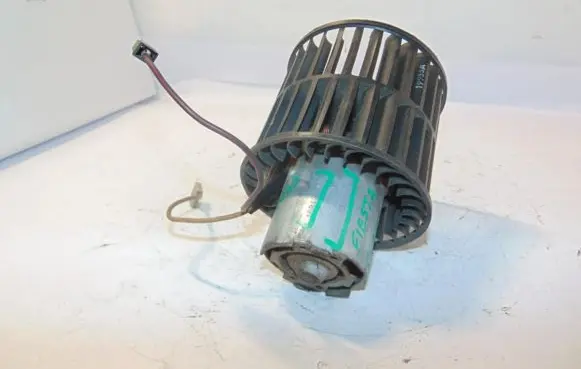 Ford Fiesta Heater fan/blower 90FG18565AA 1BB42