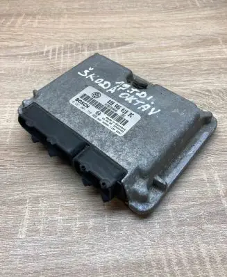 Skoda Octavia Mk1 (1U) Engine control unit/module ECU 038906018BC 0281001755