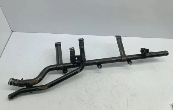 Volkswagen Touareg I Engine coolant pipe/hose 7L6121065C