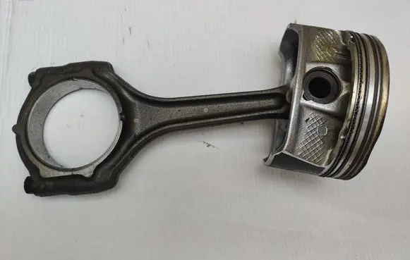 Chrysler Town u0026 Country V Piston with connecting rod 