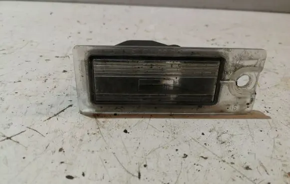Volvo V70 Number plate light 9187153