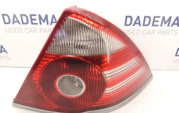 Ford Mondeo Mk III Rear/tail lights D176