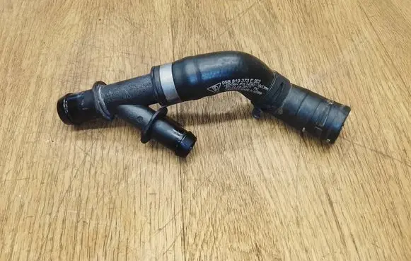 Porsche Macan (95B) Engine coolant pipe/hose 95B819373E 7PP121237