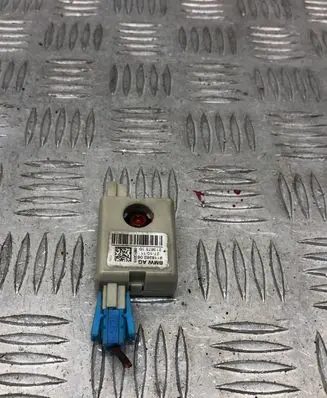 Antenna control unit
