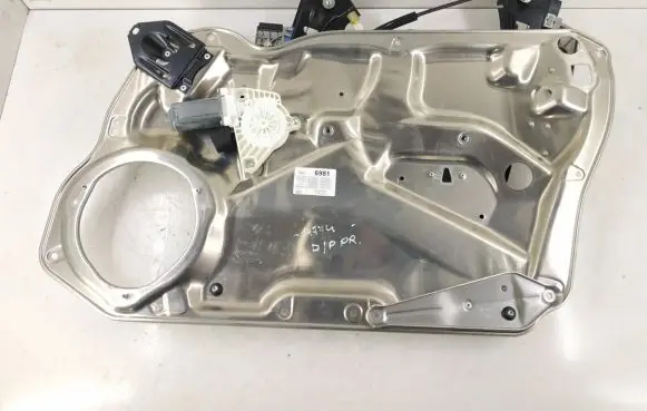 Mercedes-Benz CLS C218 X218 Front door electric window regulator 2078200542 2187200479