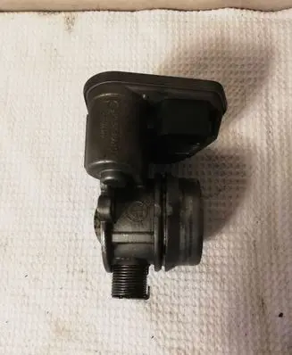BMW 5 E60 E61 Throttle valve