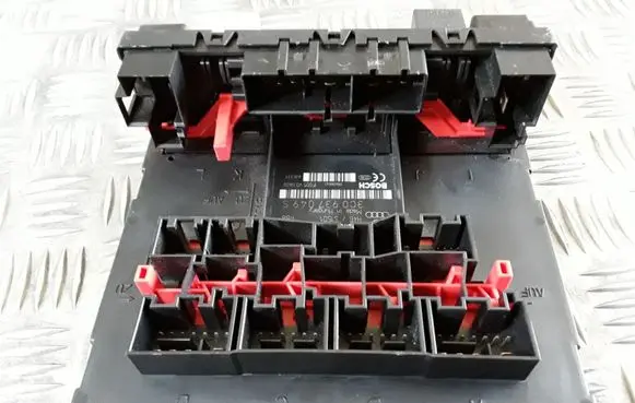 Volkswagen Touran I Comfort/convenience module 3C0937049S F005V00602