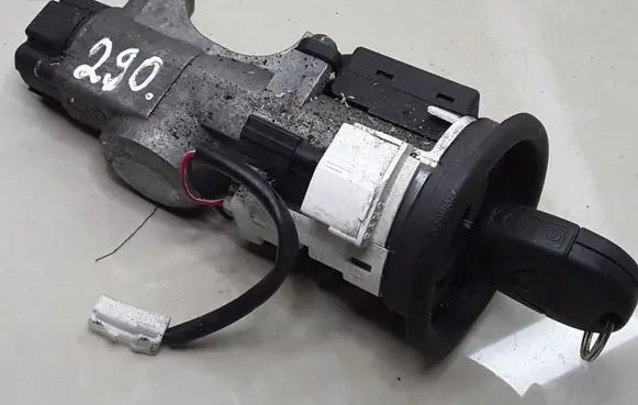 Nissan Primera Ignition lock 28590C9965